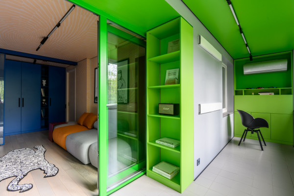 рабочее место на балконе