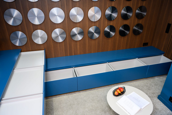 Выдвижные ящики