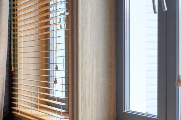 Оконные откосы и подоконник