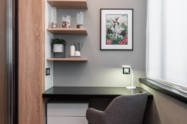 рабочая зона на балконе