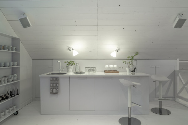 белоснежный