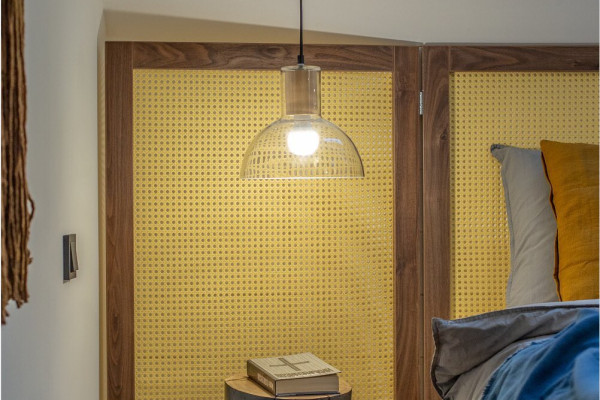 Орех луган.