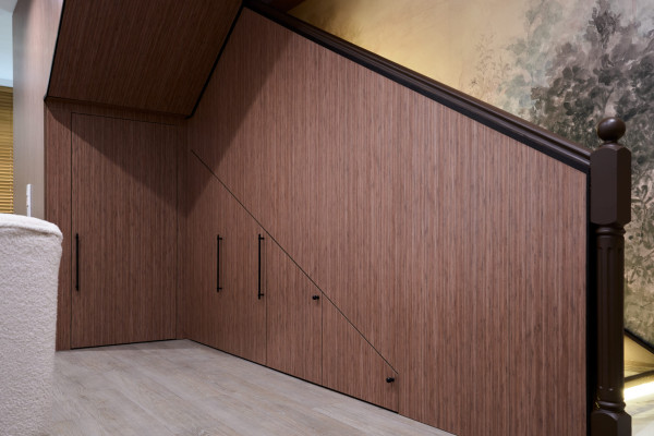 Система хранения под лестницей