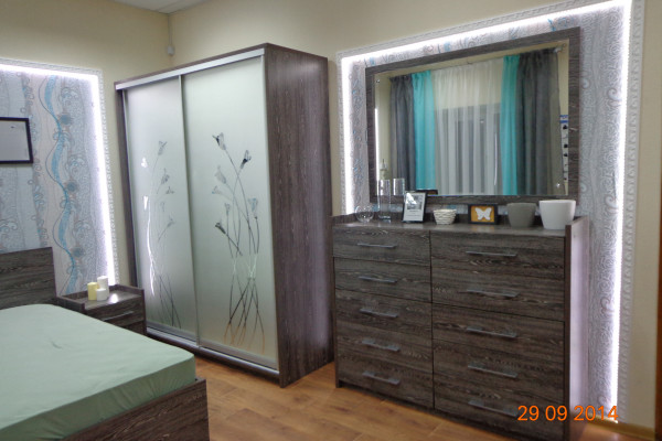 Спальный гарнитур