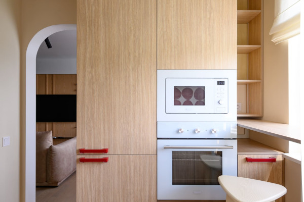 Пенал кухонного гарнитура